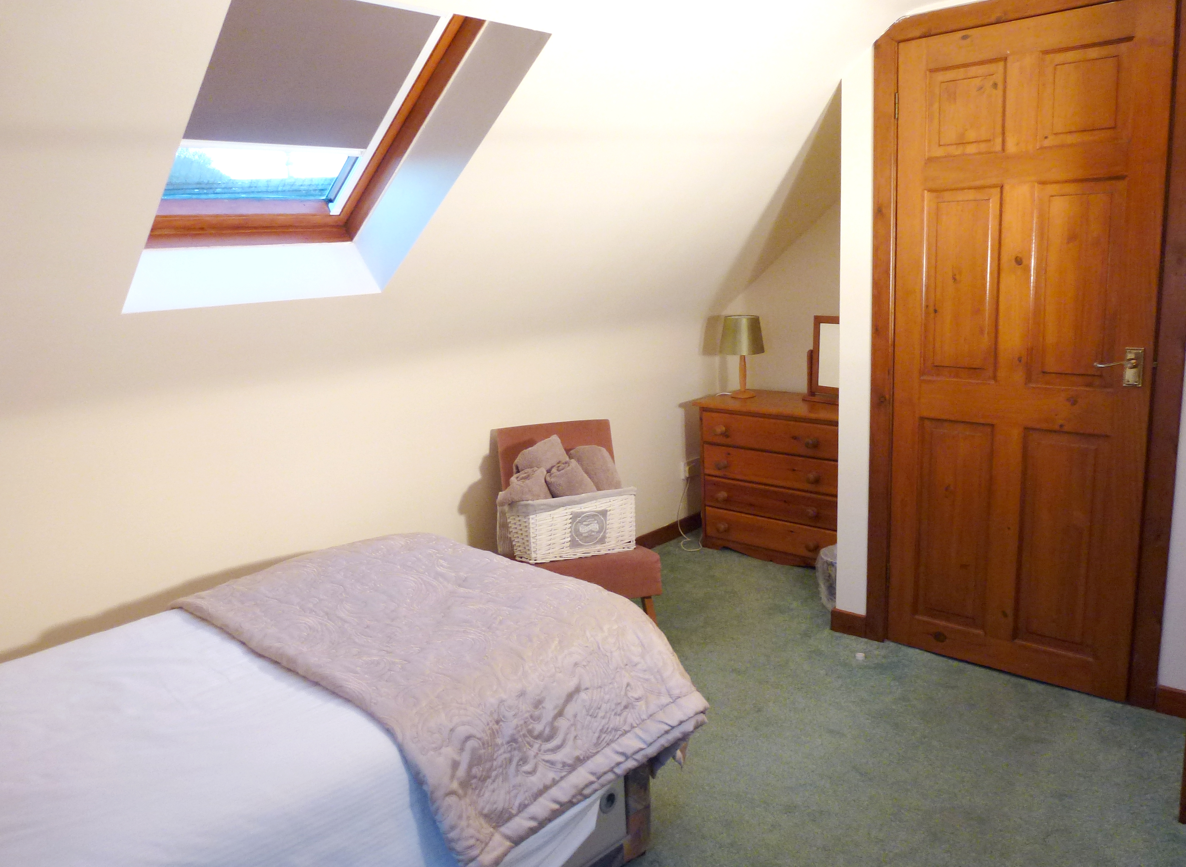 Hayloft Single Room 1
