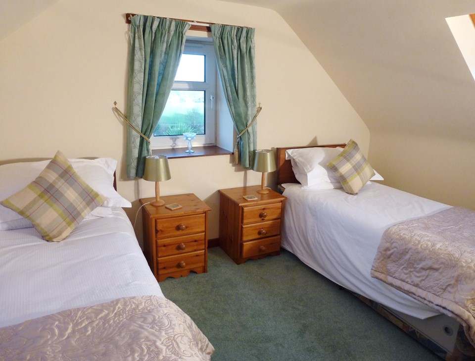 Hayloft Twin Bedroom 2